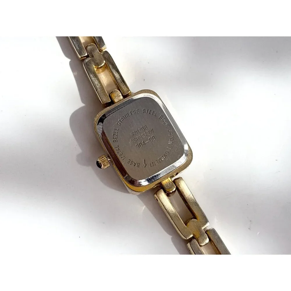 Gloria Vanderbilt GV II Gold T Ladies Vintage Wristwatch - 16mm - WORKS!
